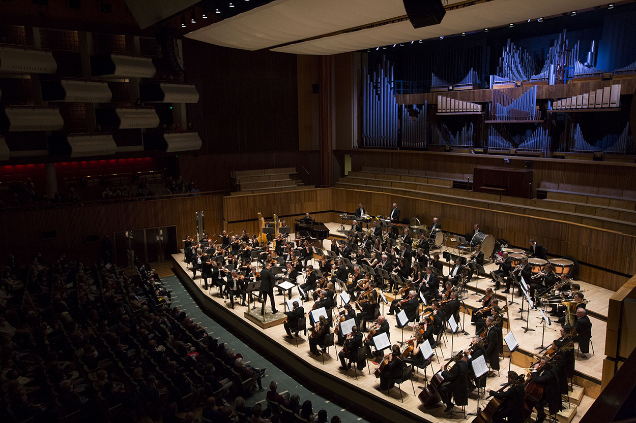 Vasily Petrenko conducts the RPO at Southbank Centre on 3 Nov 2021 credit Ben Wright and Royal Philharmonic Orchestra