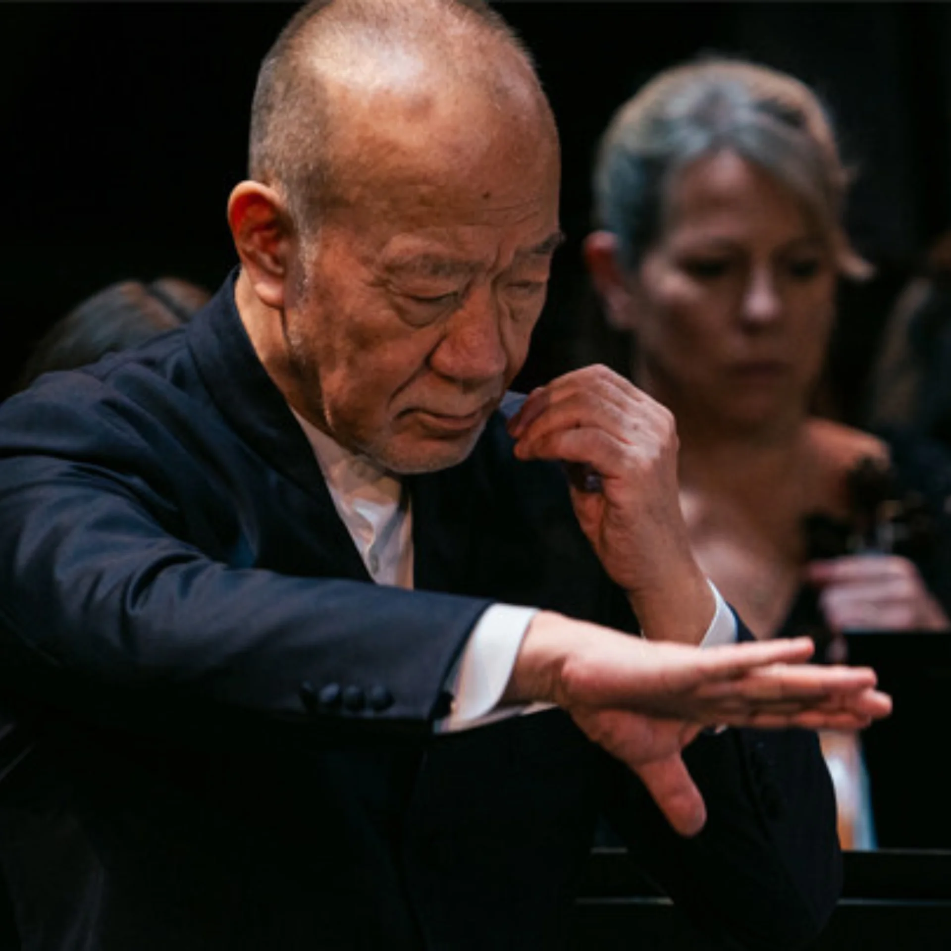 Joe Hisaishi conducts
