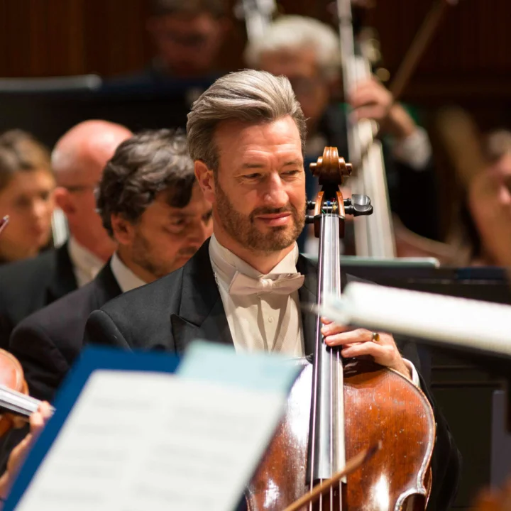 Jonathan Ayling playing cello