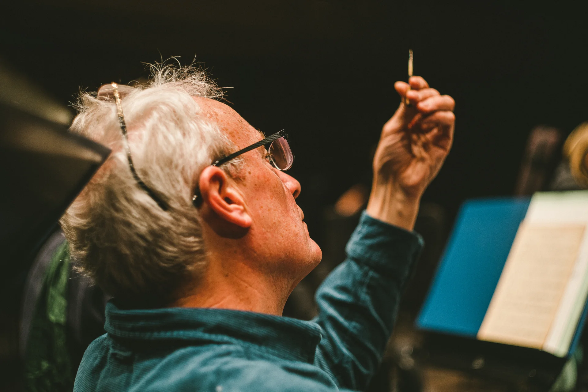Tim Watts in rehearsal inspecting a reed