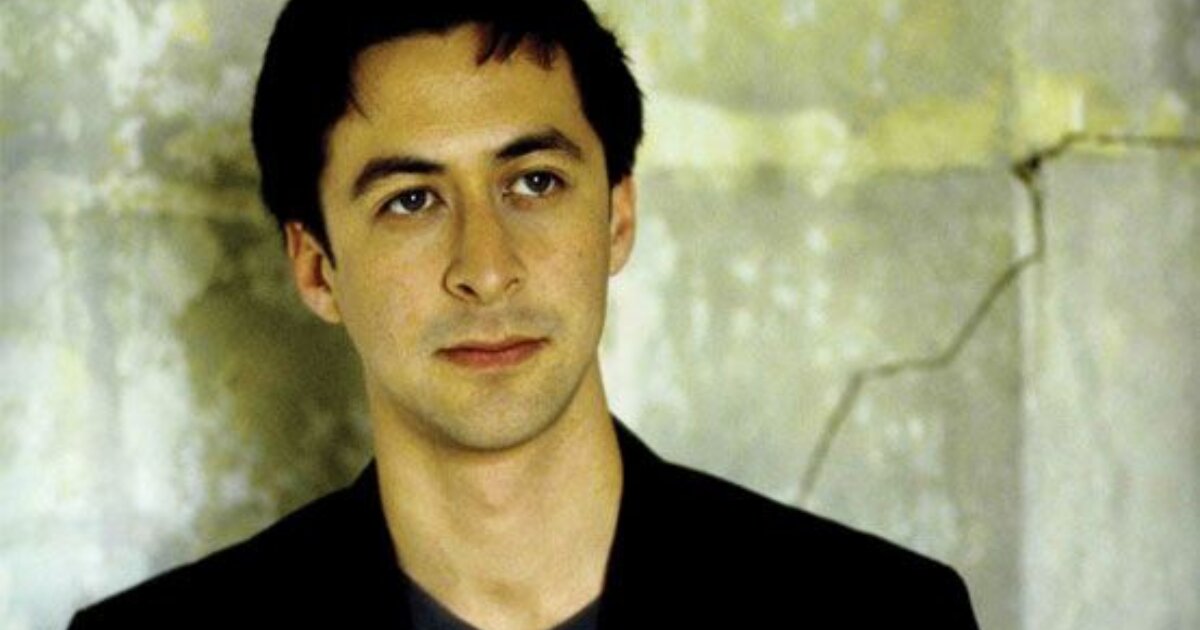 Tom Poster performs Mozart - Royal Philharmonic Orchestra