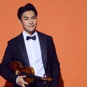 Ray Chen with violin